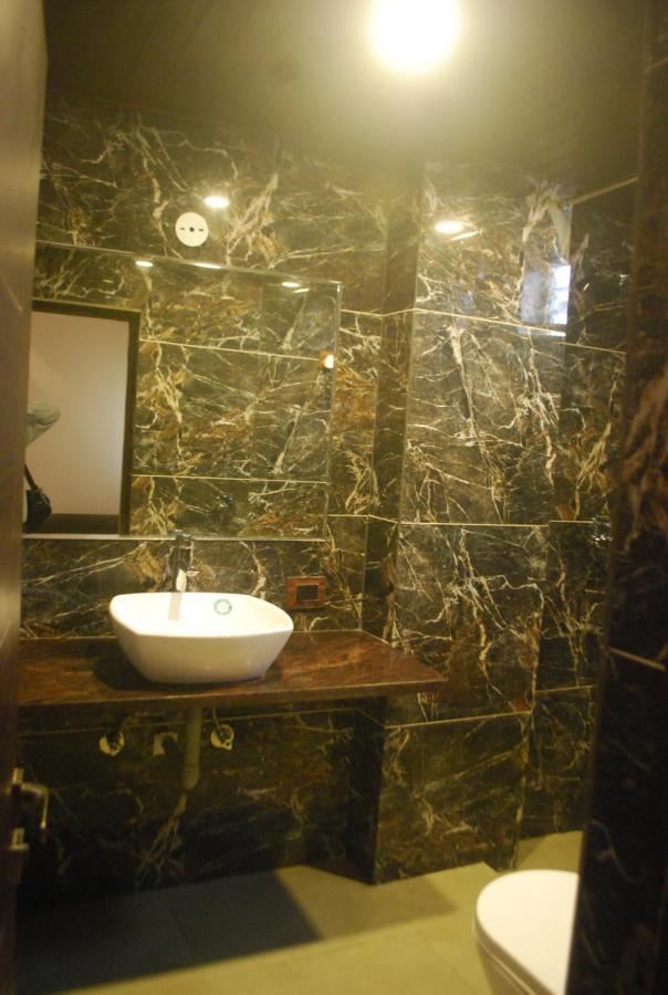 Hotel New Sunder إندور المظهر الخارجي الصورة
