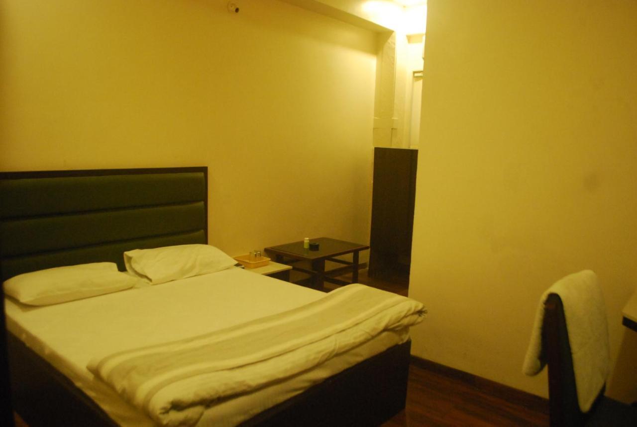 Hotel New Sunder إندور المظهر الخارجي الصورة