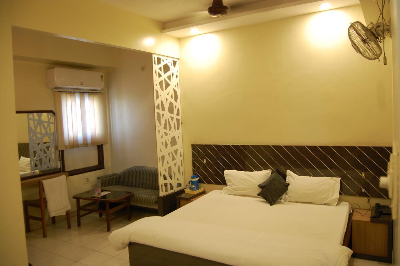 Hotel New Sunder إندور المظهر الخارجي الصورة